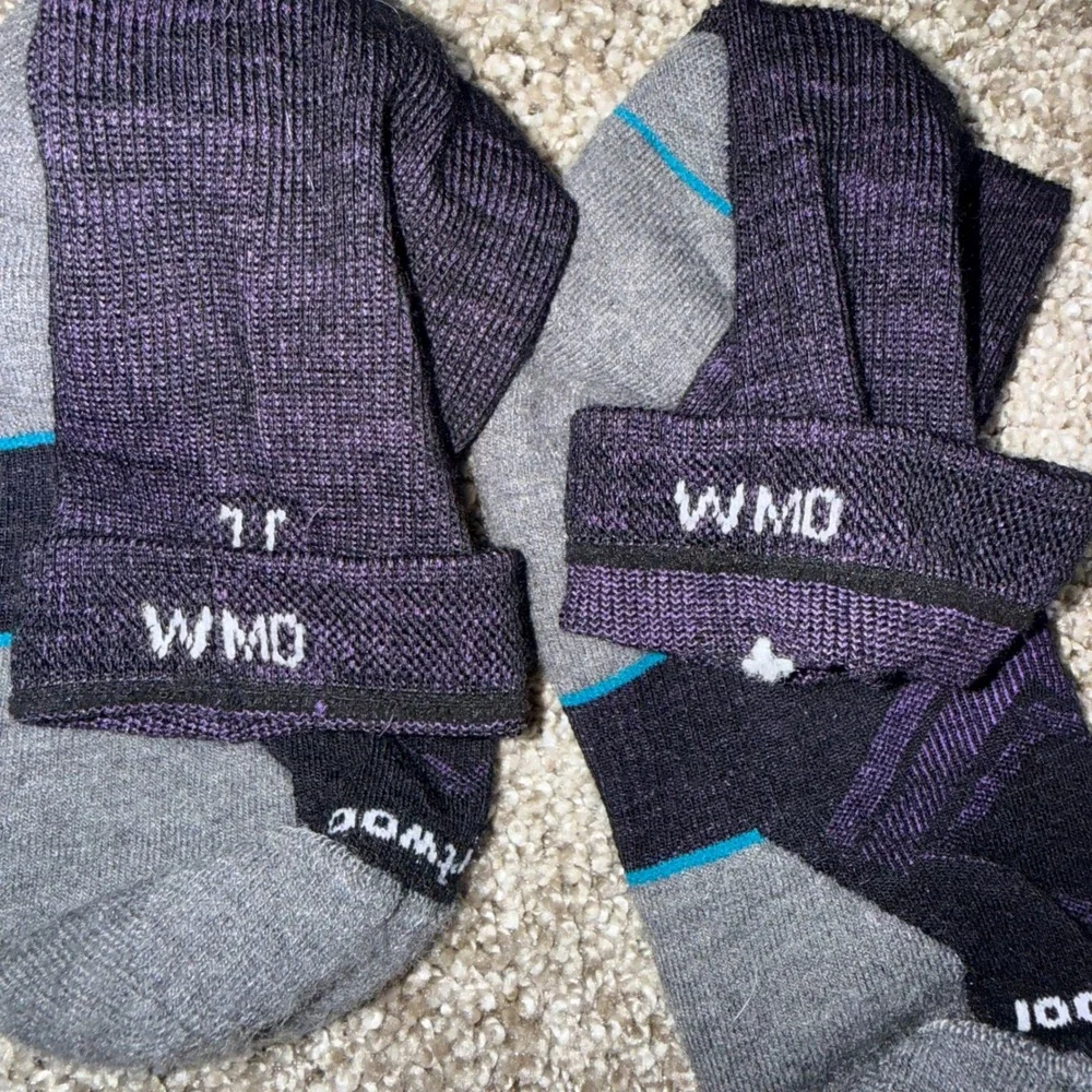 Smartwool PhD Outdoor Medium‎ Crew Socks Womens Medium Purple Grey Merino Wool
